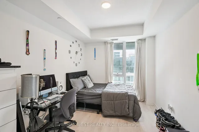 Additional image 3 of 225 Sumach St Unit 505