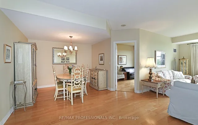 Additional image 6 of 3085 Bloor St Unit 504