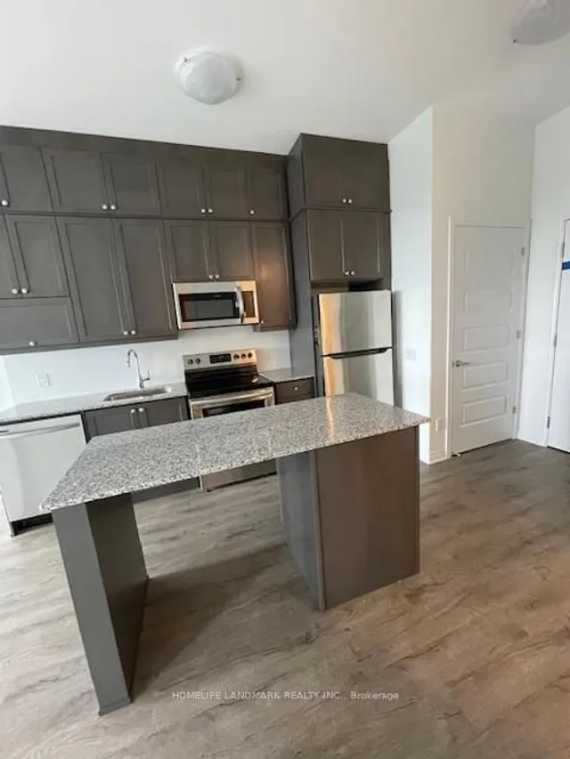 Additional image 10 of 95 Dundas St Unit 411