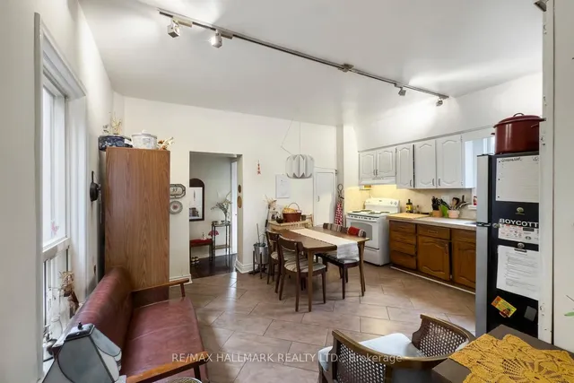 Additional image 12 of 50 Sellers Ave