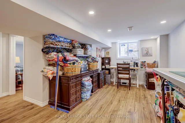 Additional image 33 of 90 Arcade Cres