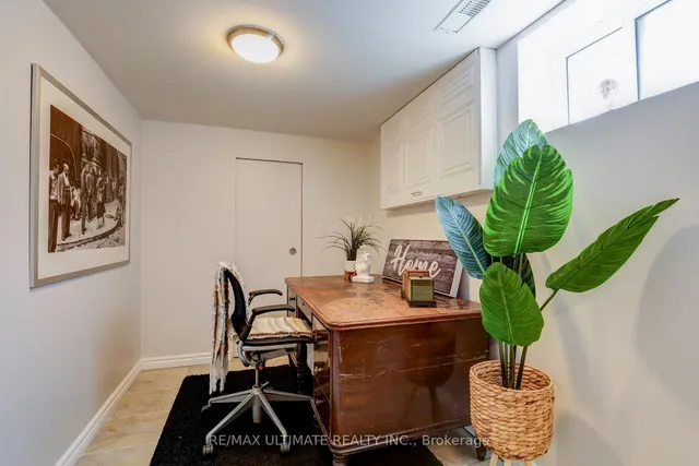 Additional image 12 of 44 Ferris Rd