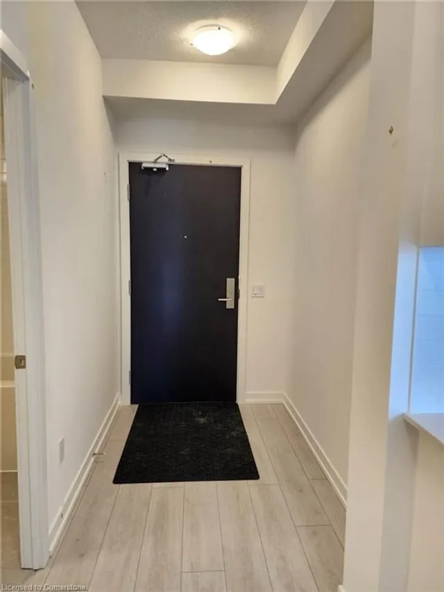 Additional image 3 of 55 Duke St Unit 1001