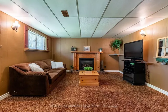 Additional image 32 of 1515 Brenner Cres