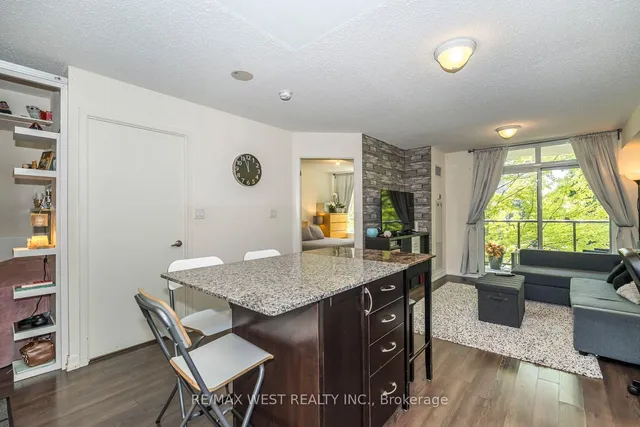 Additional image 17 of 816 Lansdowne Ave Unit 209