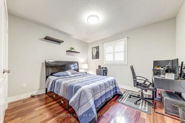 Additional image 26 of 28 Billancourt Cres