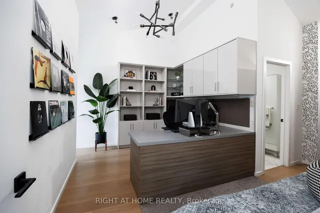 Additional image 31 of 50 Bartlett Ave Unit 4