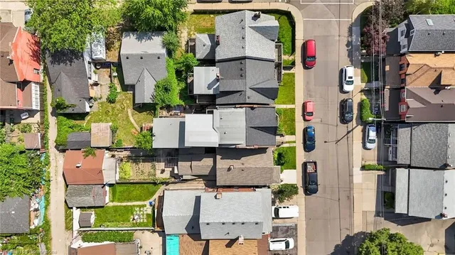 Additional image 40 of 214 Mary St