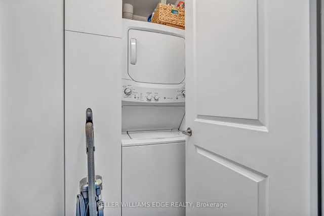 房产图片 23 - 5010 企业大道 413 单元