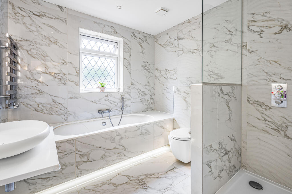 Additional image 29 of Watling Street, St Albans, AL1