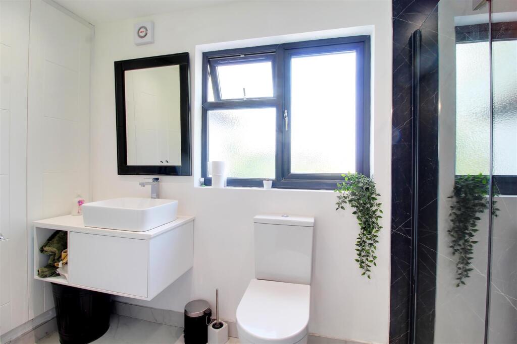 Additional image 29 of Moffats Lane, Brookmans Park