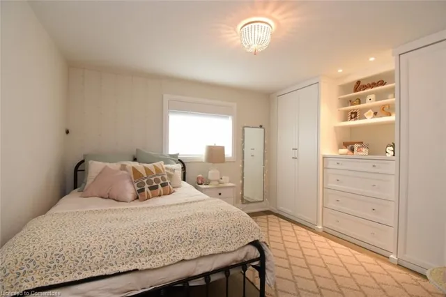 Additional image 34 of 98 Moore Cres