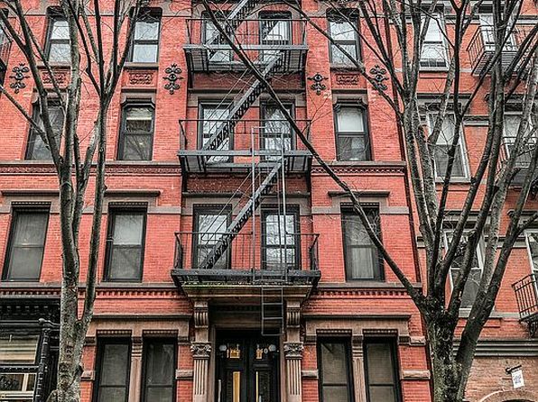 140 W 10th St, New York, NY 10014