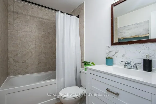 Additional image 30 of 634 Strasburg Rd Unit 3