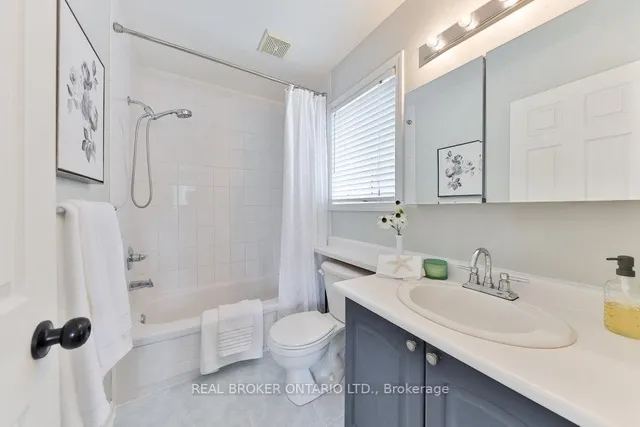 Additional image 16 of 591 Caverhill Cres