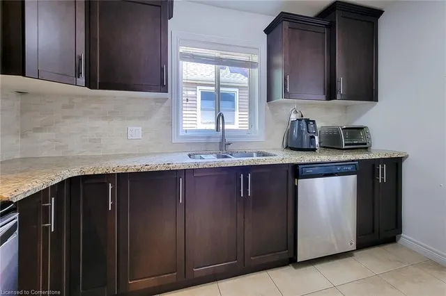 房产图片 18 - 西5街929号