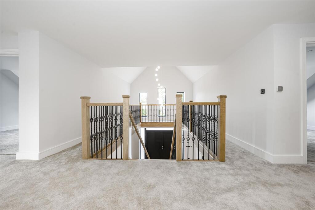 Additional image 11 of Mount Pleasant Lane, Bricket Wood