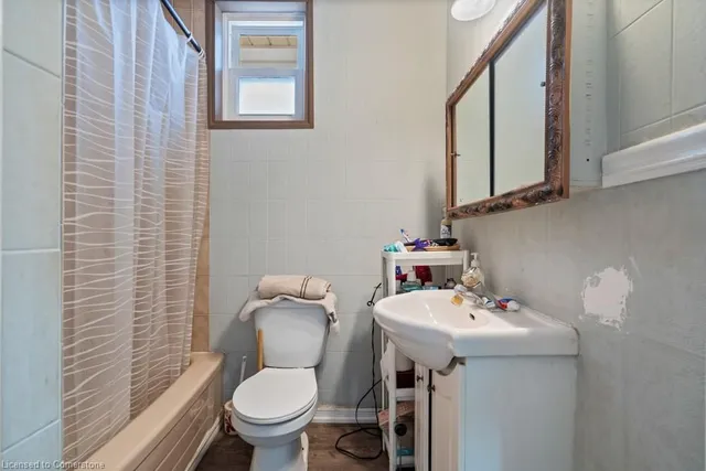 Additional image 17 of 30 Robins Ave