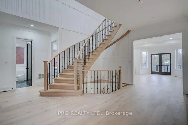 Additional image 10 of 12 Euclid Ave