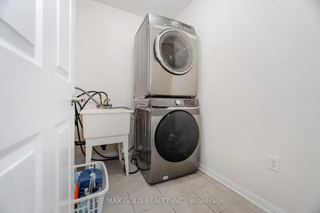 Additional image 35 of 49 Biddens Sq