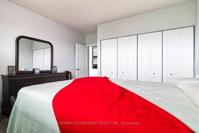 房产图片 18 - 8 Woodman Dr 单元805