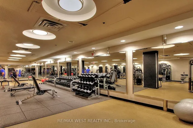 Additional image 28 of 80 Absolute Ave Unit 206