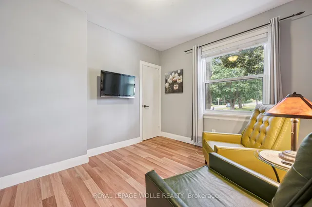 Additional image 13 of 854 Guelph St