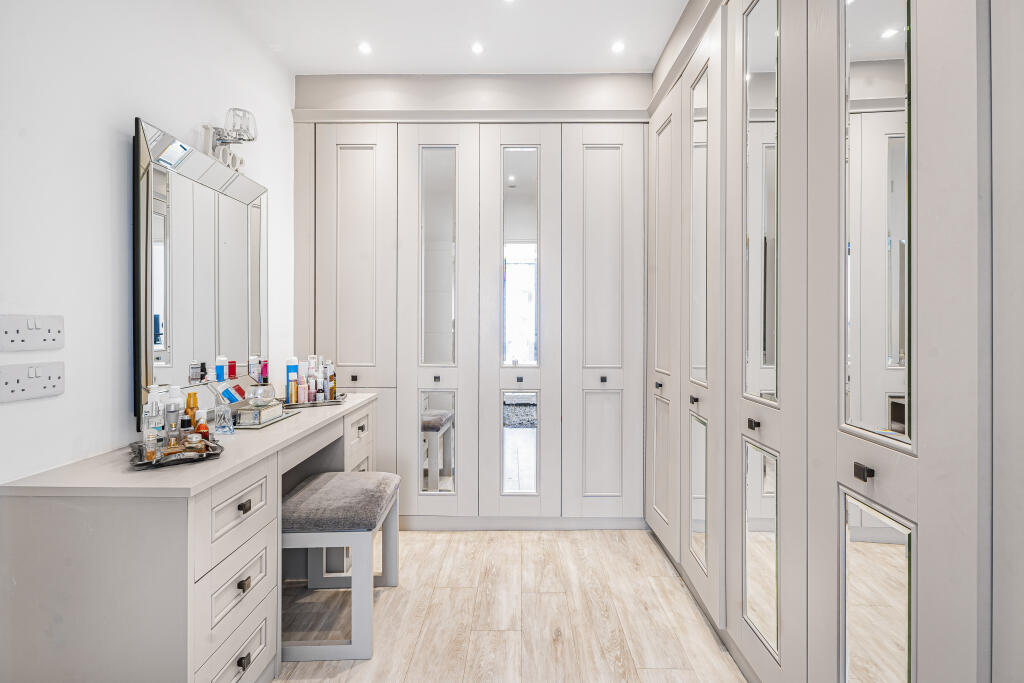 Additional image 16 of Dixons Hill Close, Welham Green, Hatfield, AL9