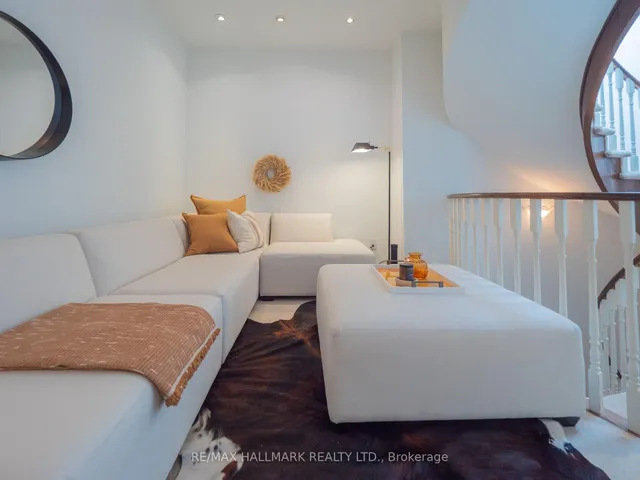 Additional image 29 of 1968 Bloor St Unit 11