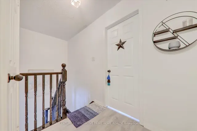 Additional image 18 of 79 Coyote Cres