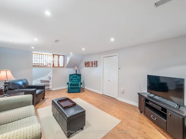 房产图片 23 - 1 Mosswood Lane