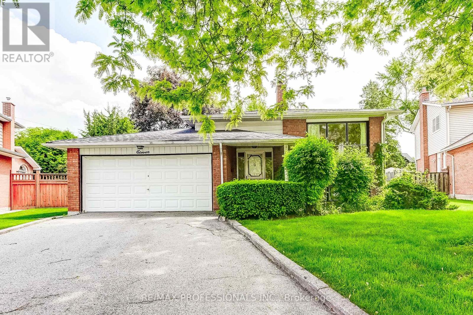 11 SHADBOLT COURT|Markham (Unionville), Ontario L3R1X3