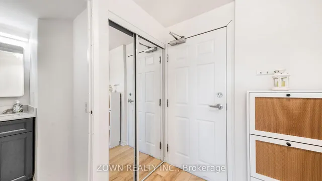 Additional image 4 of 15 Maplewood Ave Unit 1002