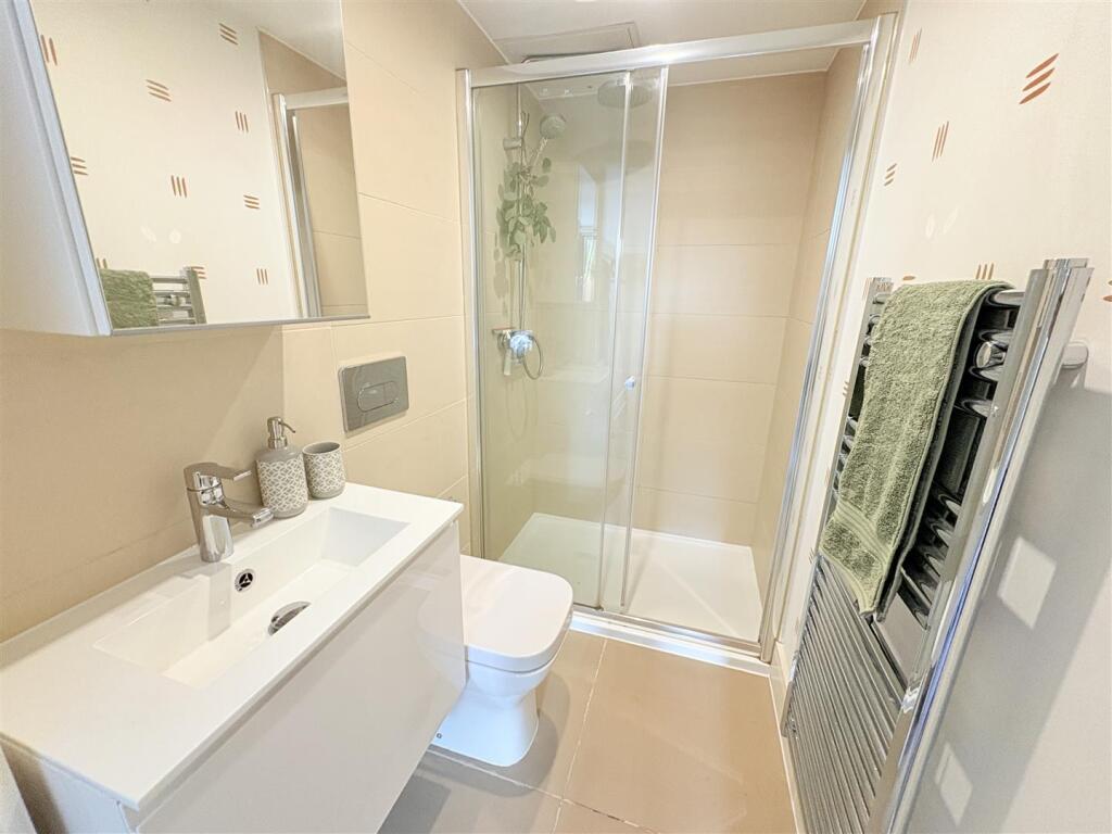 Additional image 13 of Moseley Central, Moseley