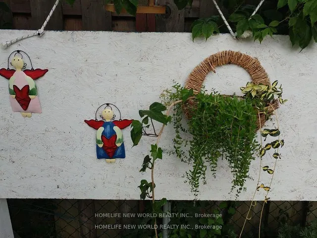 Additional image 16 of 121 Sadlee Cove Cres