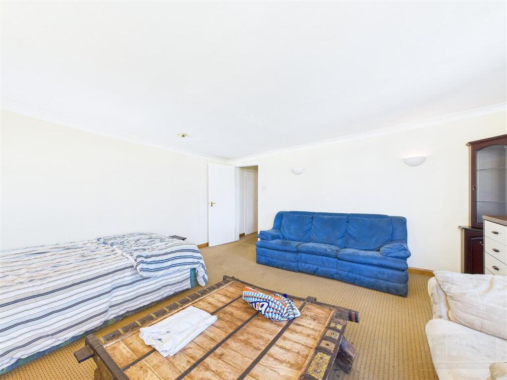 Additional image 19 of The Clockhouse Restaurant & 2 Apartments, The Square, Tomintoul