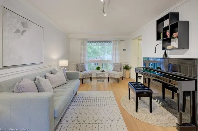 房产图片 6 - 33 Manitoulin Cres