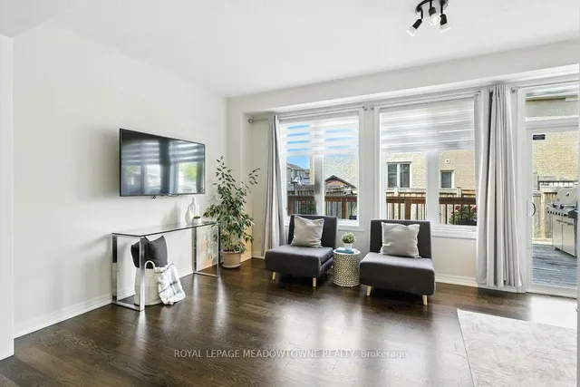 Additional image 11 of 196 DUNCAN Lane