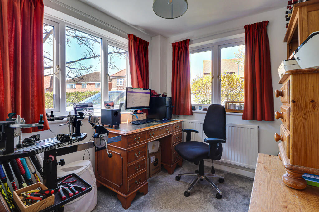 Additional image 4 of Bloomfield Road, Harpenden, Hertfordshire, AL5