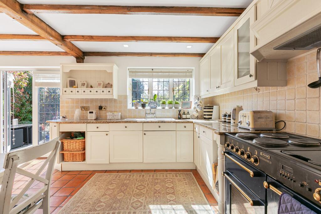 Additional image 10 of Pine Grove, Brookmans Park, AL9