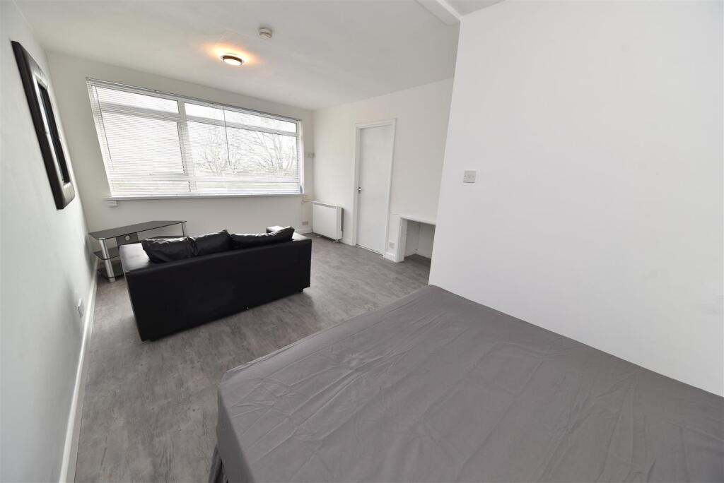 Additional image 7 of Savoy Close, Harborne, Birmingham