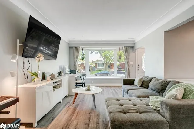 Additional image 5 of 42 Terrace Dr