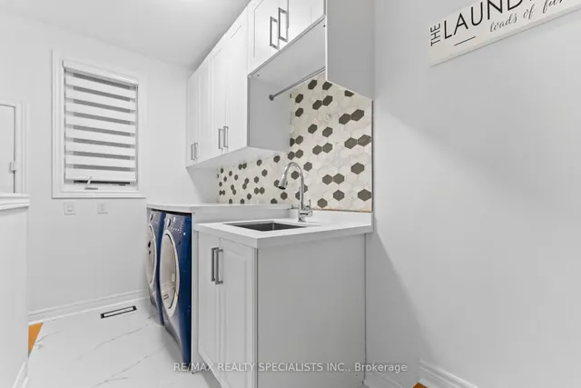 Additional image 24 of 6 Islington Dr