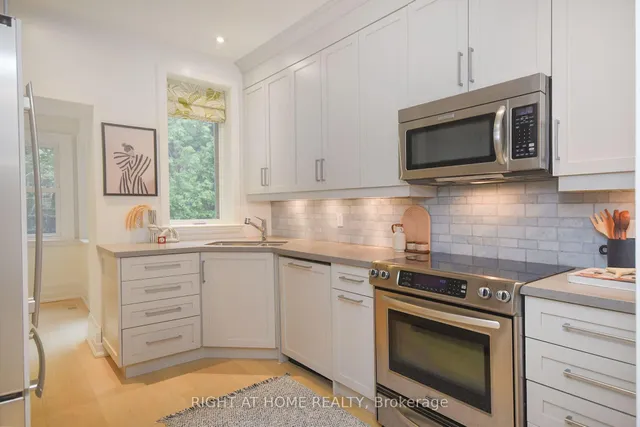 Additional image 11 of 104 Summerhill Ave