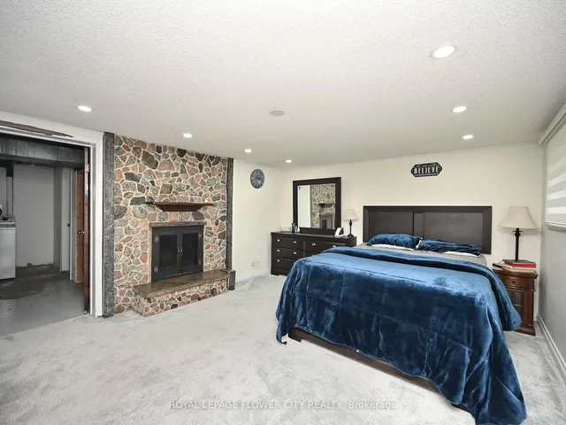 Additional image 42 of 2 Aintree Cres