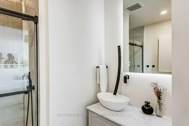 Additional image 19 of 740 Kennedy Rd Unit 6A