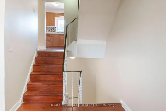 Additional image 18 of 43 Lexington Ave Unit 40