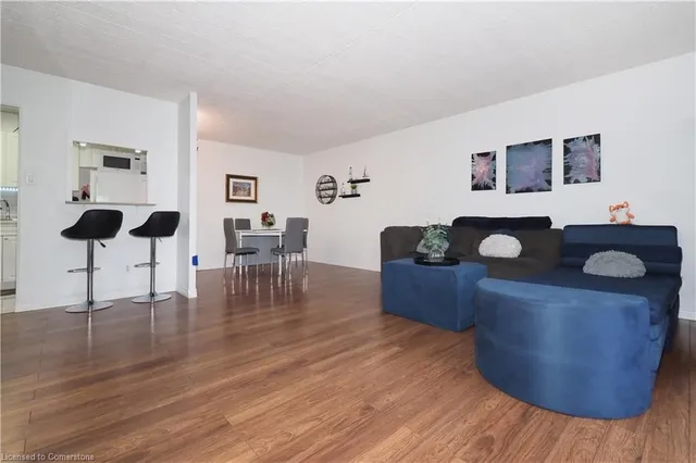 Additional image 9 of 6 Walton Ave Unit 206