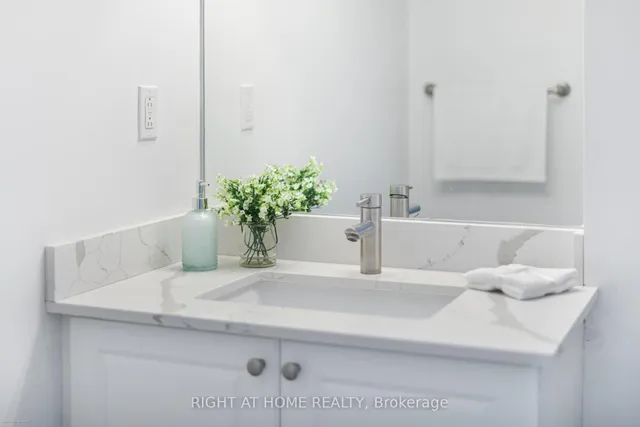 Additional image 17 of 4 Park Vista Unit 1109