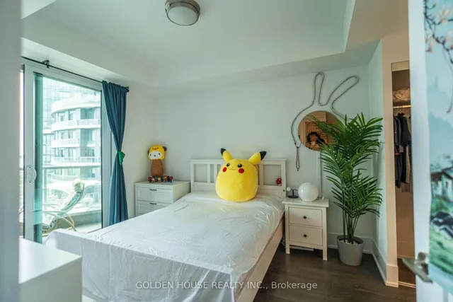 Additional image 13 of 1 Edgewater Dr Unit 415